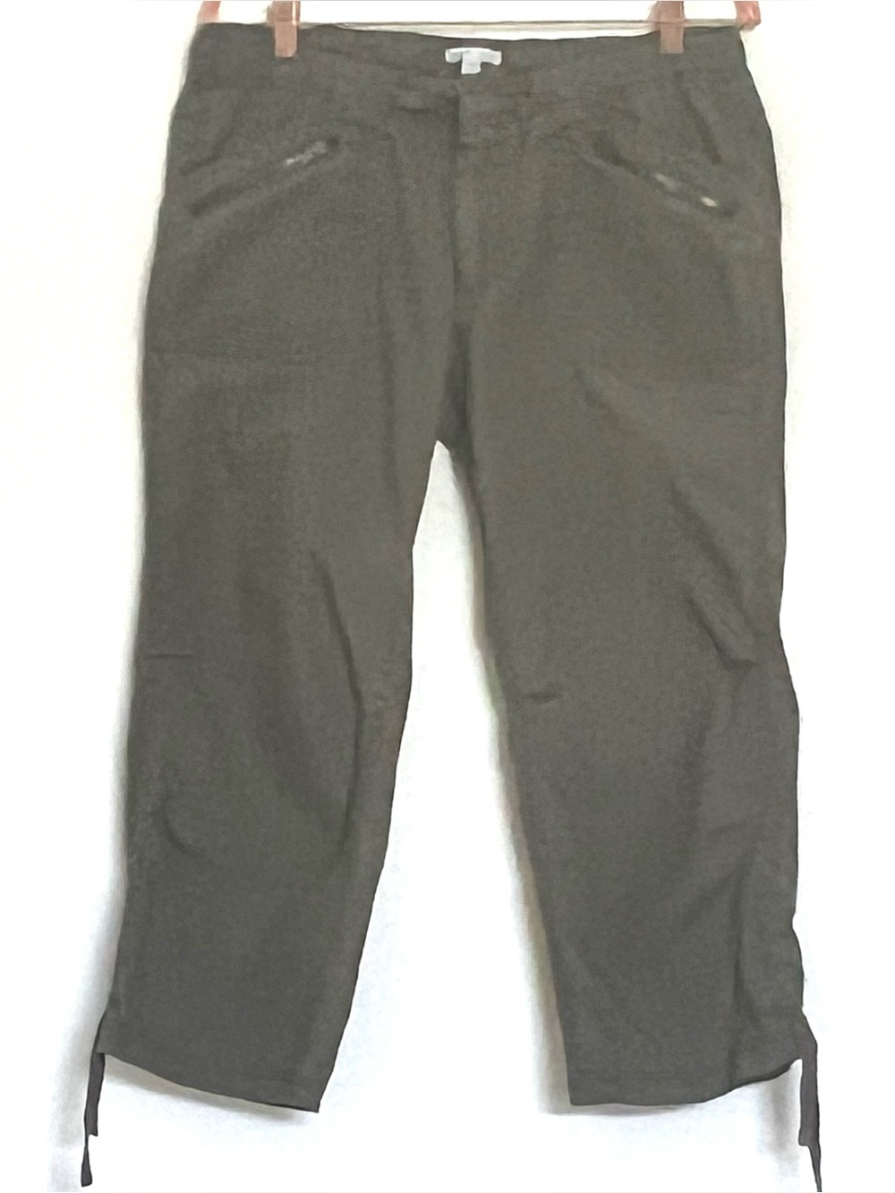Gap Women’s Surplus Army Green Cropped Pants Size 8
